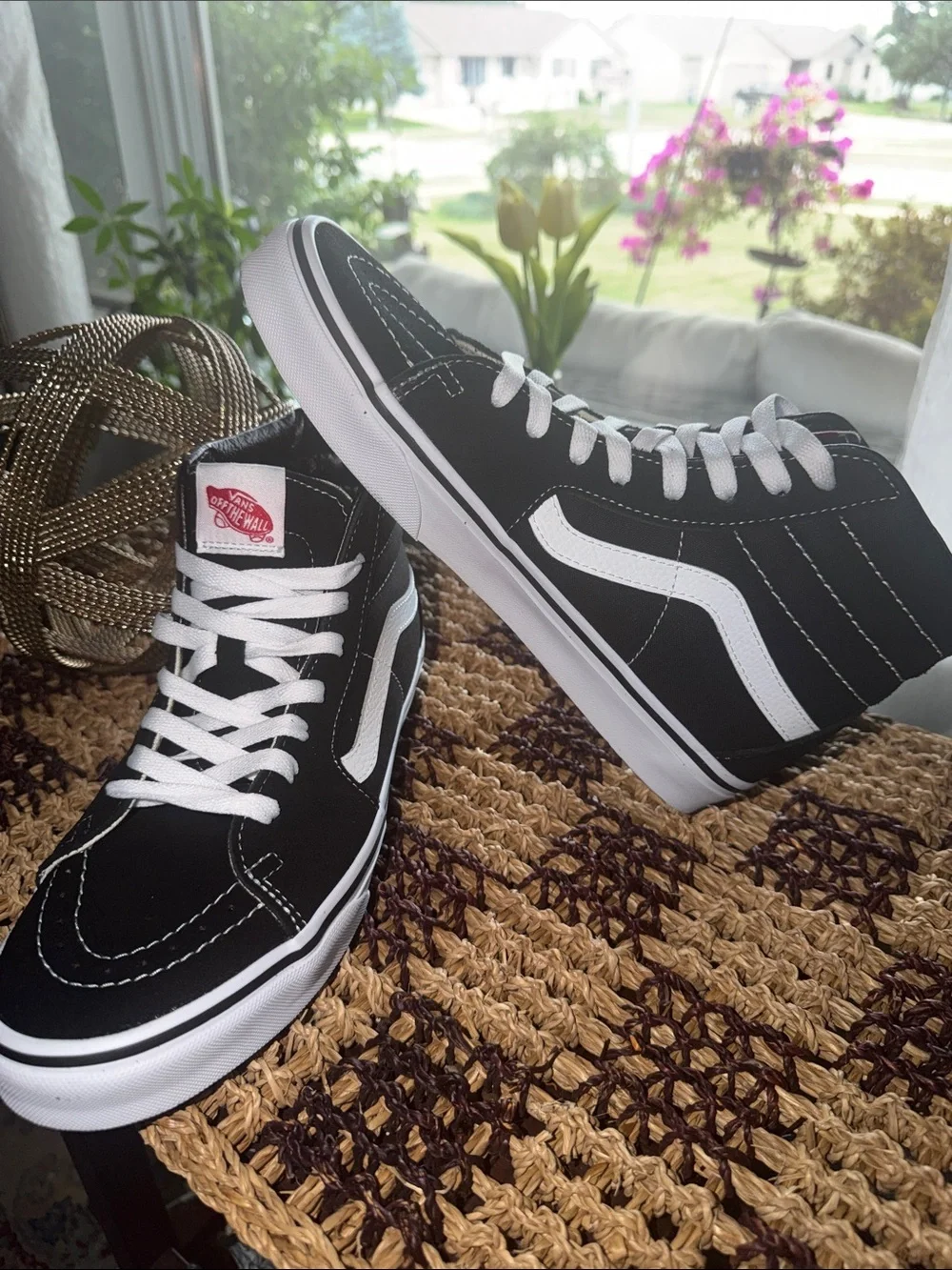 Vans Sk8-Hi Black White High Top Sneakers Women’s 9 Men’s 7.5 With Box